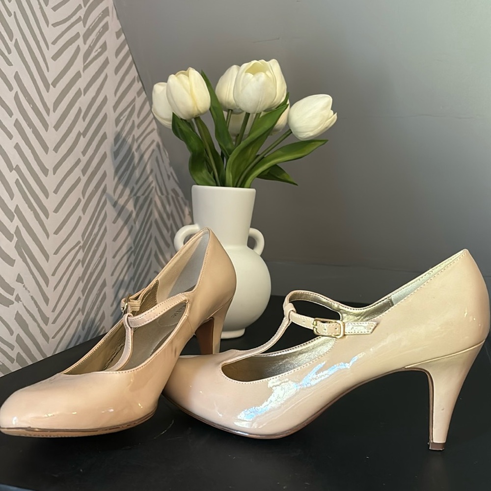 Nude heels